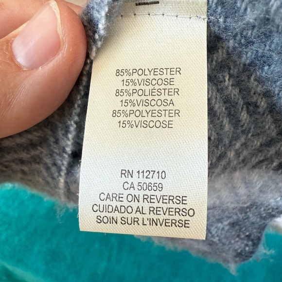 Simply Noelle OS Button Down Shawl Poncho Blanket Wrap - Picture 5 of 5